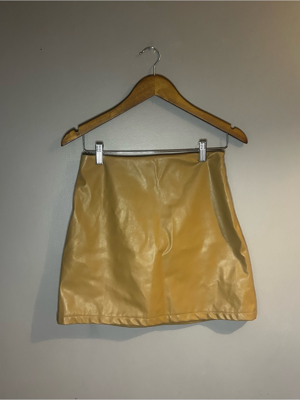 Princess Polly Tan Faux Leather Mini Skirt Women’s Small Trendy Y2K